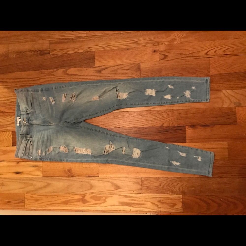 Good American Light Jeans